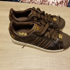 Adidas Superstar Shell toe Gold and Brown Sz 8